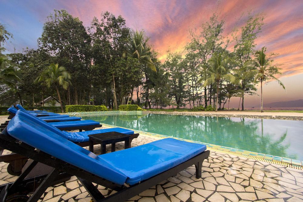 D Varee Mai Khao Beach Exteriör bild