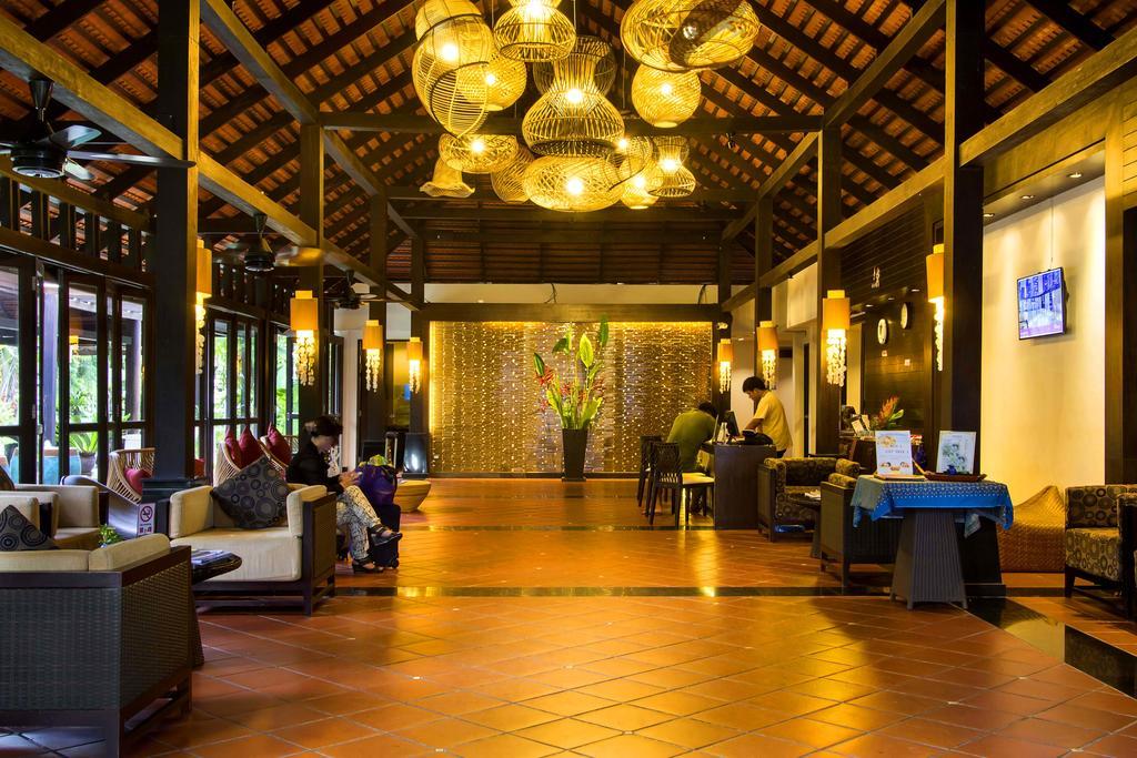 D Varee Mai Khao Beach Exteriör bild