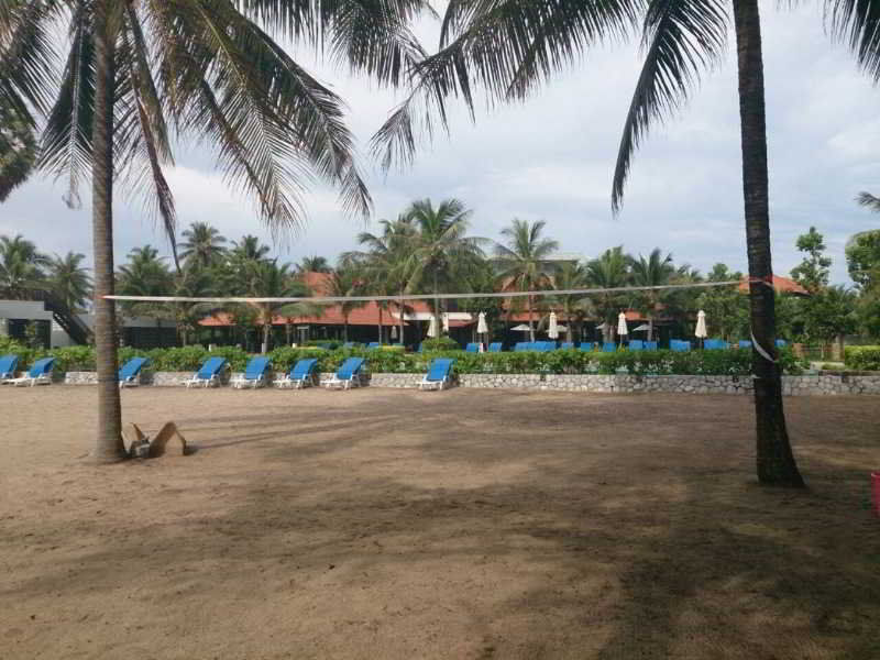 D Varee Mai Khao Beach Exteriör bild