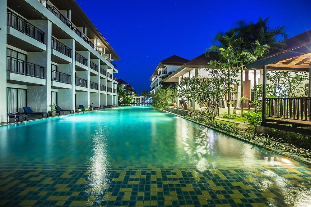 D Varee Mai Khao Beach Exteriör bild