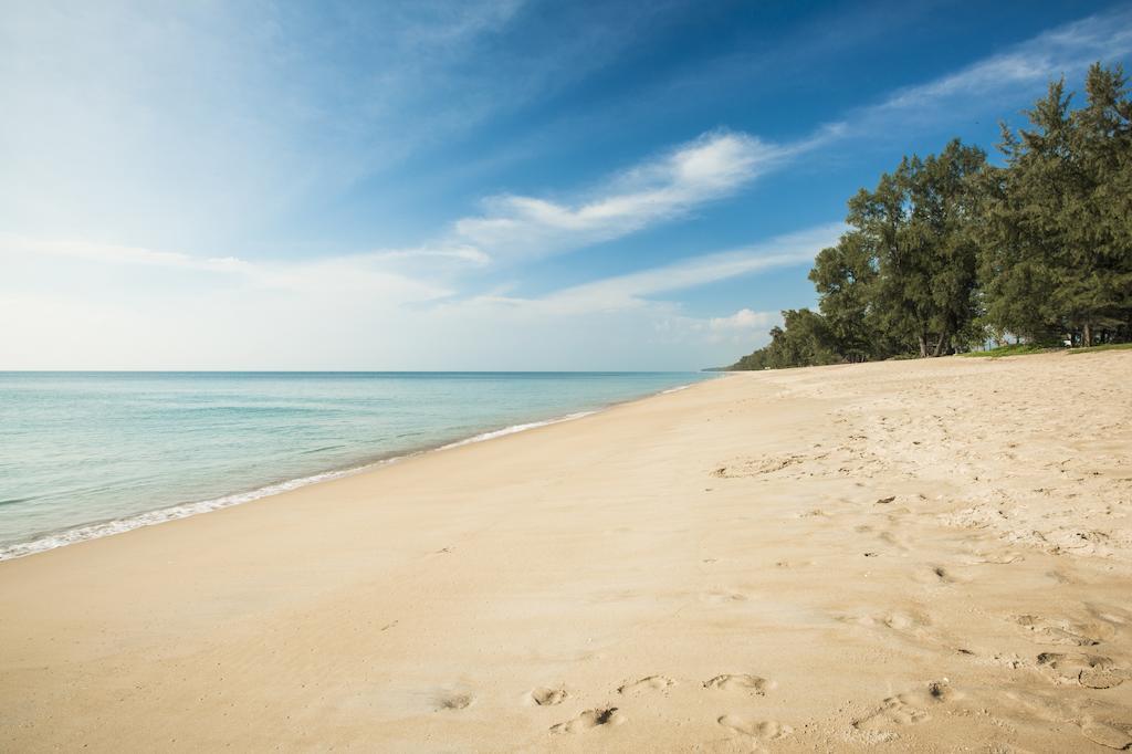 D Varee Mai Khao Beach Exteriör bild