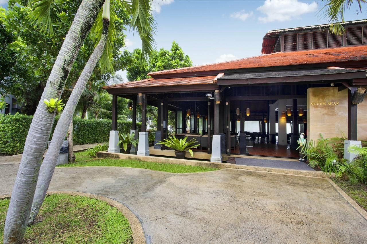 D Varee Mai Khao Beach Exteriör bild